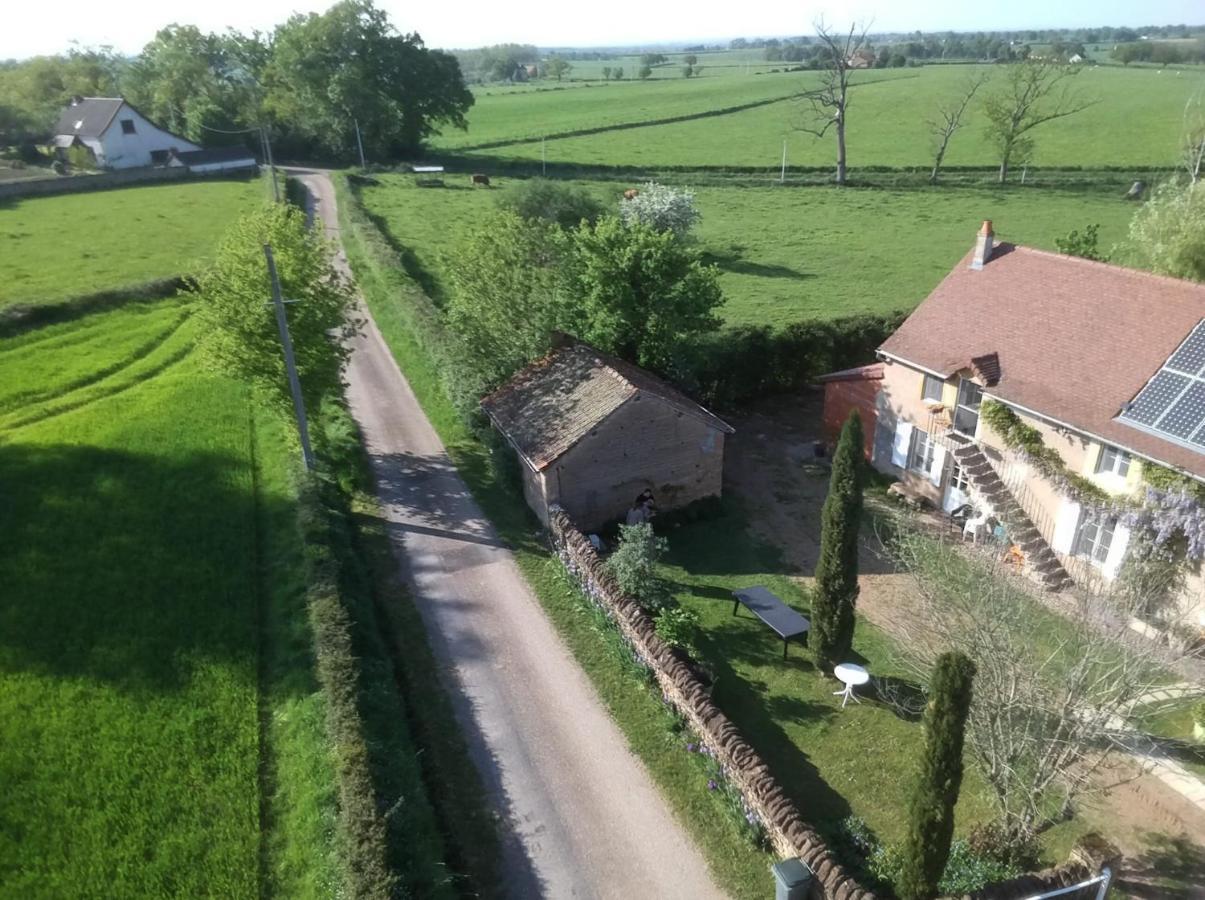 Bed and Breakfast Le Charbonnet Anzy-le-Duc Exterior foto